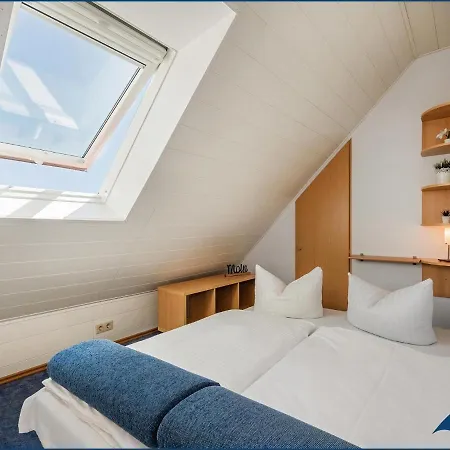 Ferienwohnung Schlossblick Am Haff * 스톨페